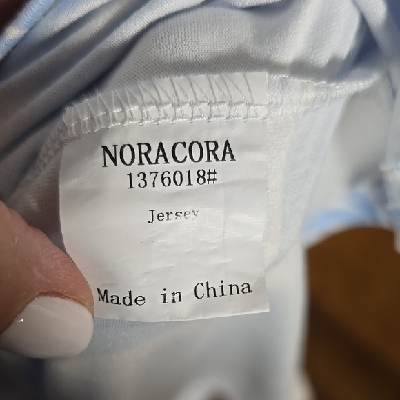 Blue and White Leaf Print Maxi Dress - Picture 4 of 7